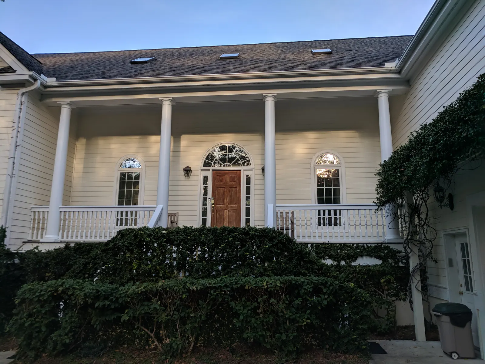Repainting an office building in Gulf Breeze