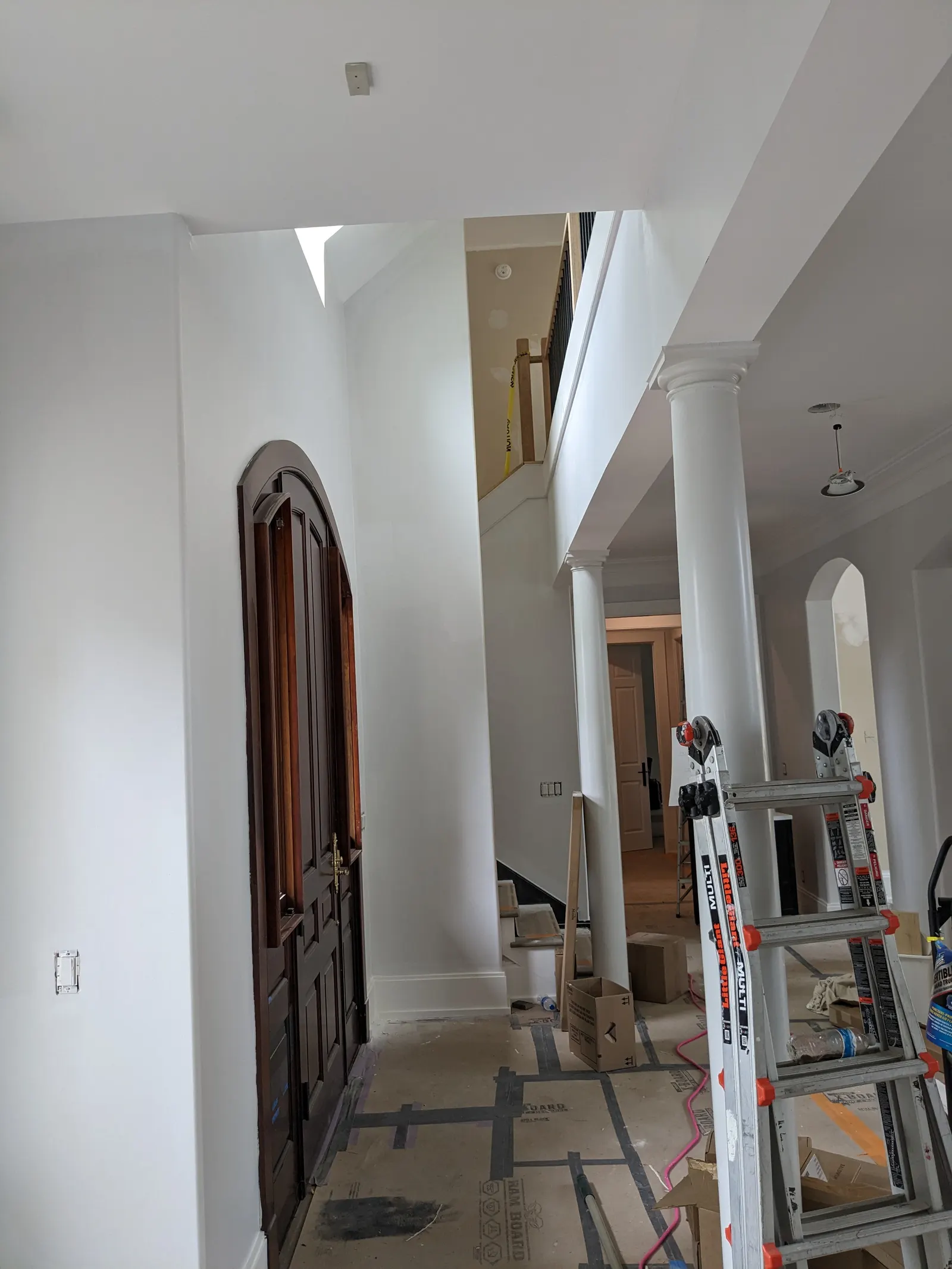 Repainting the entry way of a home in Gulf Breeze Florida